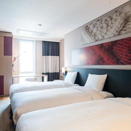 Ibis Ambassador Busan Haeundae Exterior photo