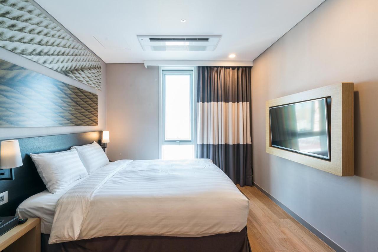 Ibis Ambassador Busan Haeundae Exterior photo