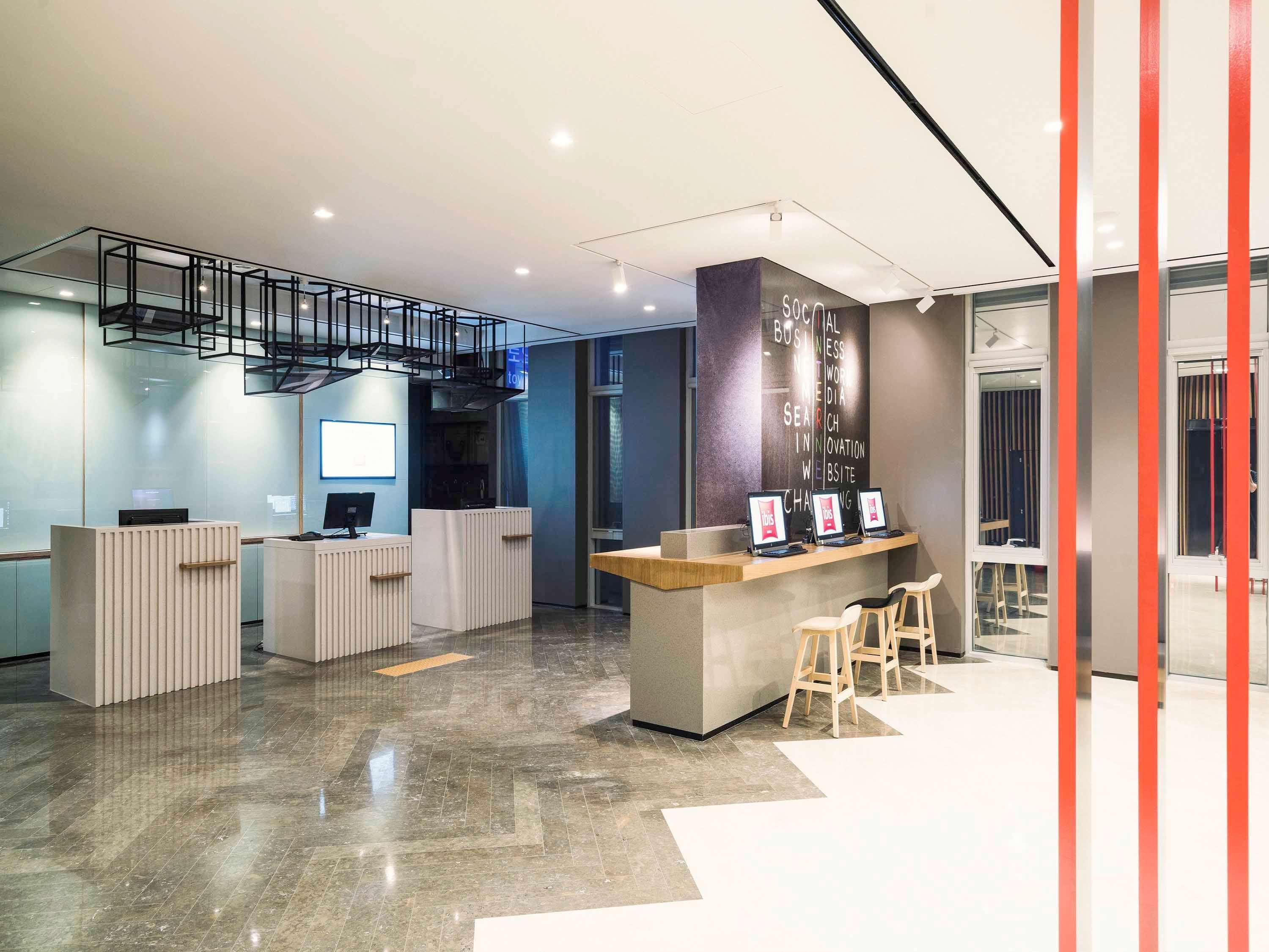 Ibis Ambassador Busan Haeundae Exterior photo