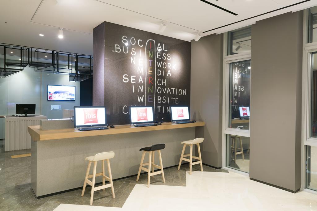 Ibis Ambassador Busan Haeundae Exterior photo