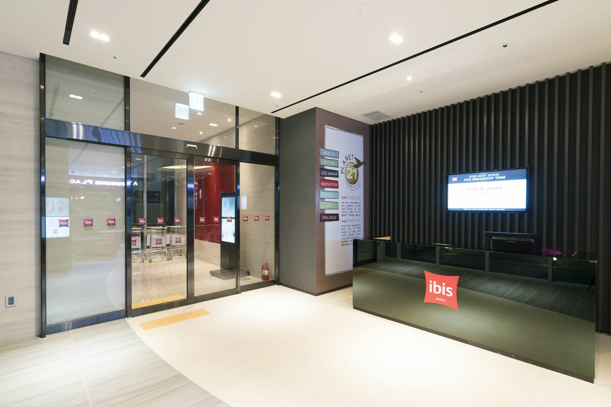 Ibis Ambassador Busan Haeundae Exterior photo