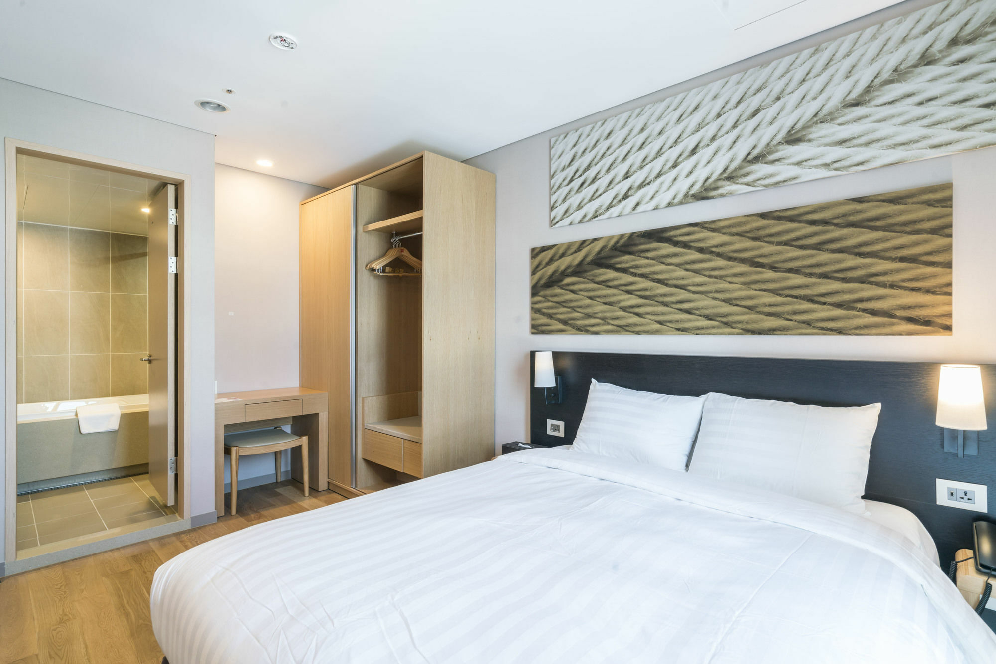 Ibis Ambassador Busan Haeundae Exterior photo